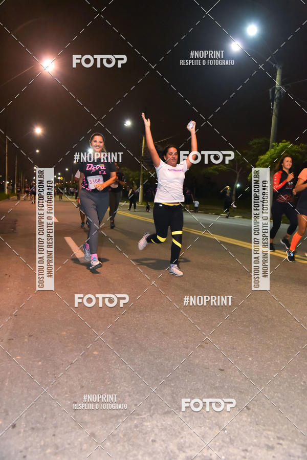 Buy your photos of the event3 CORRIDA DIVAS RUNNERS NIGHT EDITION on Fotop