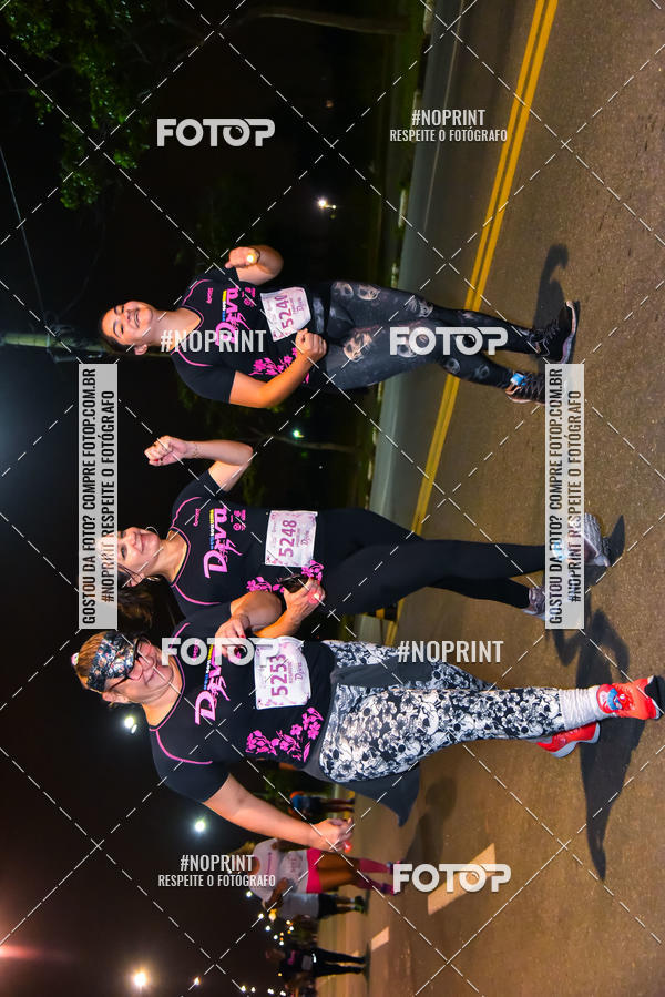 Buy your photos of the event3 CORRIDA DIVAS RUNNERS NIGHT EDITION on Fotop