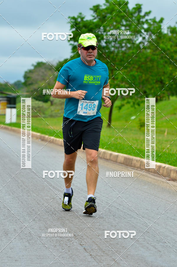 Buy your photos of the eventMeia Maratona das Pontes 2019 on Fotop