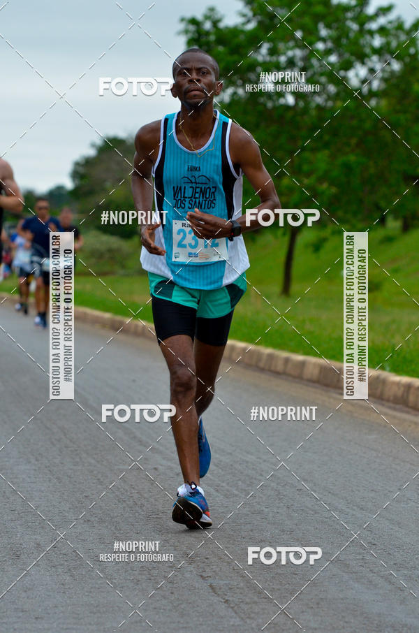 Buy your photos of the eventMeia Maratona das Pontes 2019 on Fotop