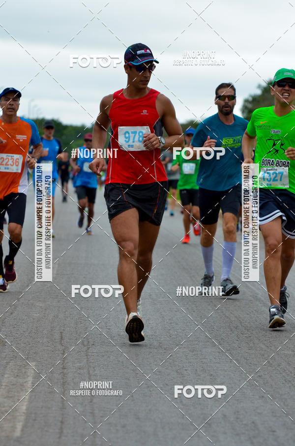 Buy your photos of the eventMeia Maratona das Pontes 2019 on Fotop