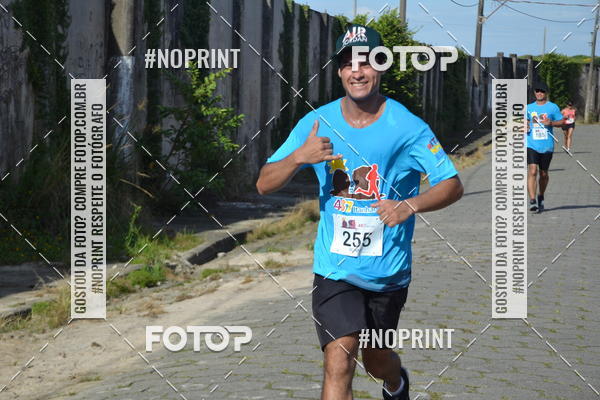 Buy your photos of the eventCORRIDA 487 ANOS DE ITAMHAEM,MORRO DE PARANAMBUCO on Fotop