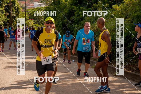 Buy your photos of the eventCORRIDA 487 ANOS DE ITAMHAEM,MORRO DE PARANAMBUCO on Fotop