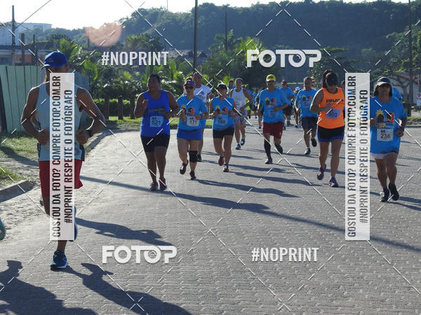 Buy your photos of the eventCORRIDA 487 ANOS DE ITAMHAEM,MORRO DE PARANAMBUCO on Fotop