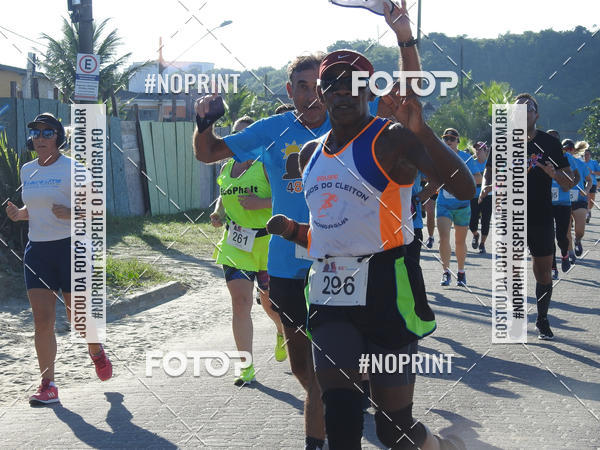 Buy your photos of the eventCORRIDA 487 ANOS DE ITAMHAEM,MORRO DE PARANAMBUCO on Fotop