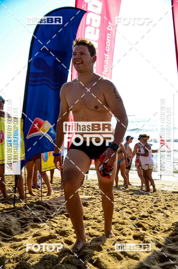 Buy your photos of the eventCircuito Triple Crown de Nata��o -  Etapa Barra Velha -  4k 2k 600m e 200m/Kids on Fotop