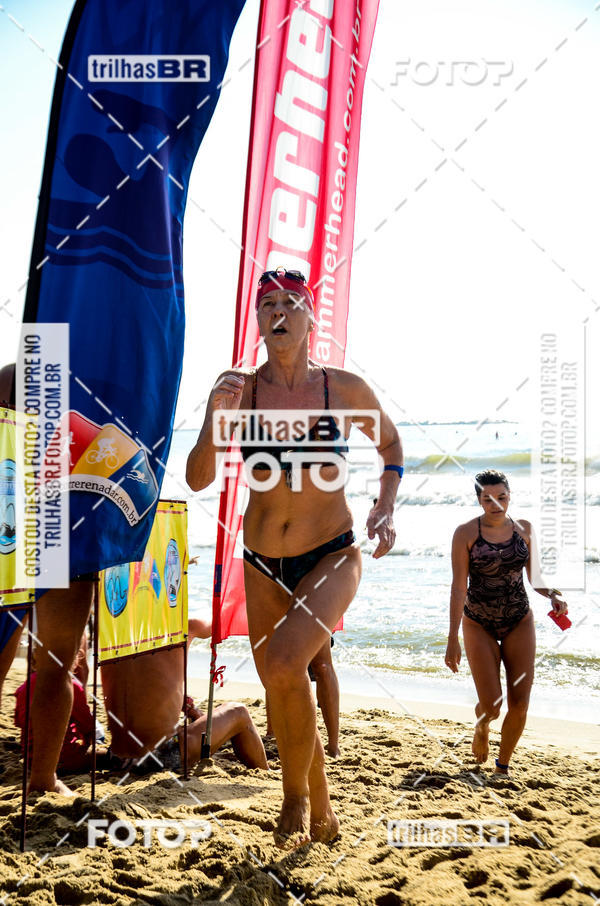 Buy your photos of the eventCircuito Triple Crown de Nata��o -  Etapa Barra Velha -  4k 2k 600m e 200m/Kids on Fotop