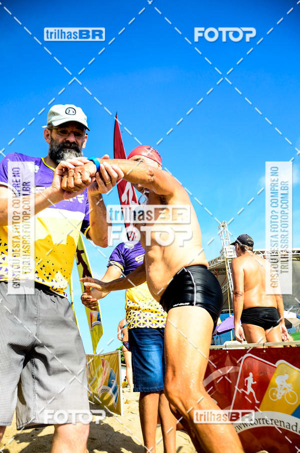 Buy your photos of the eventCircuito Triple Crown de Nata��o -  Etapa Barra Velha -  4k 2k 600m e 200m/Kids on Fotop