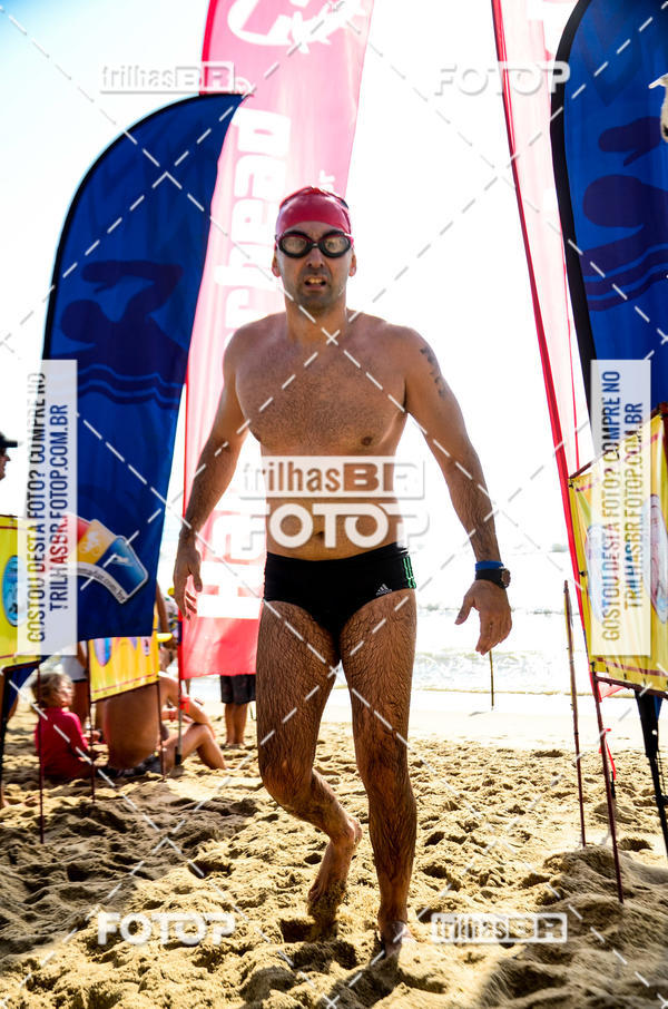 Buy your photos of the eventCircuito Triple Crown de Nata��o -  Etapa Barra Velha -  4k 2k 600m e 200m/Kids on Fotop