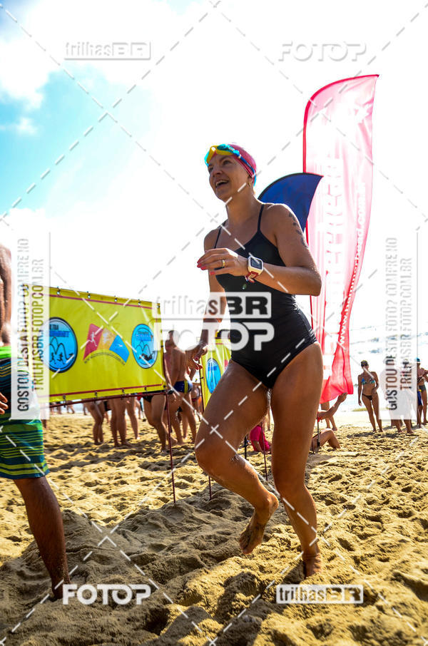 Buy your photos of the eventCircuito Triple Crown de Nata��o -  Etapa Barra Velha -  4k 2k 600m e 200m/Kids on Fotop