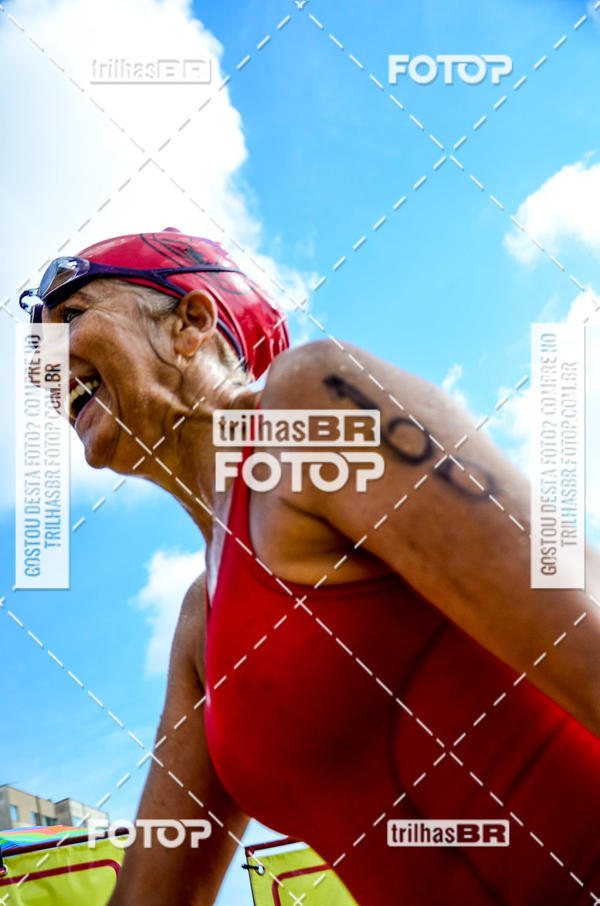 Buy your photos of the eventCircuito Triple Crown de Nata��o -  Etapa Barra Velha -  4k 2k 600m e 200m/Kids on Fotop