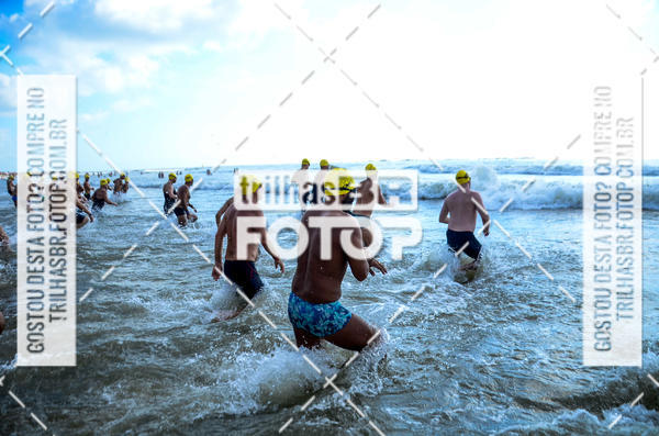 Buy your photos of the eventCircuito Triple Crown de Nata��o -  Etapa Barra Velha -  4k 2k 600m e 200m/Kids on Fotop