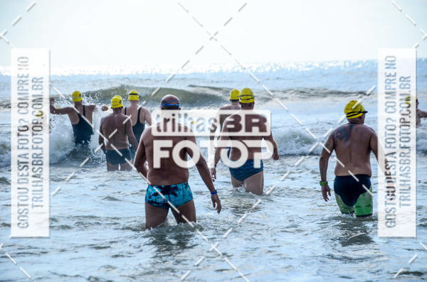 Buy your photos of the eventCircuito Triple Crown de Nata��o -  Etapa Barra Velha -  4k 2k 600m e 200m/Kids on Fotop