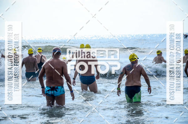 Buy your photos of the eventCircuito Triple Crown de Nata��o -  Etapa Barra Velha -  4k 2k 600m e 200m/Kids on Fotop