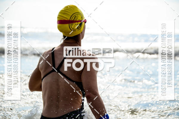 Buy your photos of the eventCircuito Triple Crown de Nata��o -  Etapa Barra Velha -  4k 2k 600m e 200m/Kids on Fotop