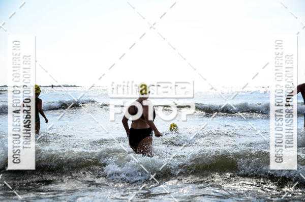 Buy your photos of the eventCircuito Triple Crown de Nata��o -  Etapa Barra Velha -  4k 2k 600m e 200m/Kids on Fotop