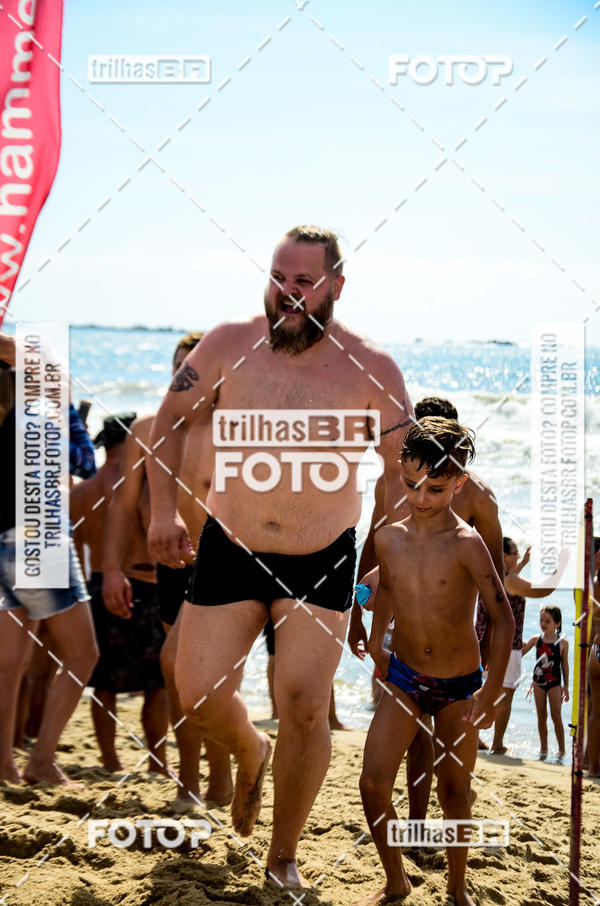 Buy your photos of the eventCircuito Triple Crown de Nata��o -  Etapa Barra Velha -  4k 2k 600m e 200m/Kids on Fotop