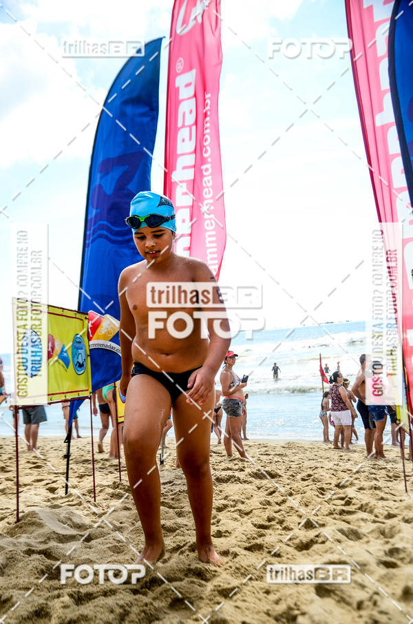 Buy your photos of the eventCircuito Triple Crown de Nata��o -  Etapa Barra Velha -  4k 2k 600m e 200m/Kids on Fotop