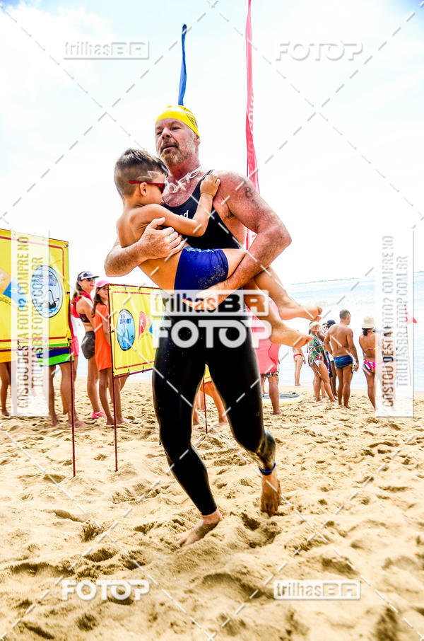 Buy your photos of the eventCircuito Triple Crown de Nata��o -  Etapa Barra Velha -  4k 2k 600m e 200m/Kids on Fotop