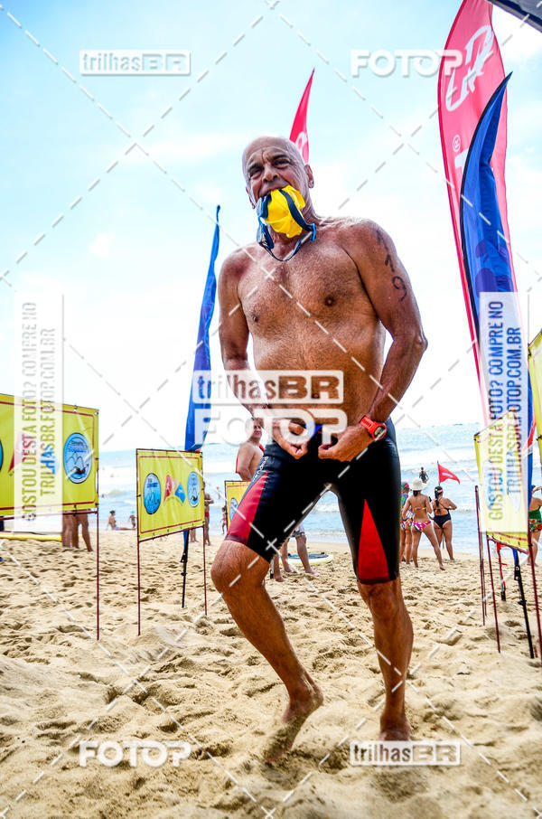 Buy your photos of the eventCircuito Triple Crown de Nata��o -  Etapa Barra Velha -  4k 2k 600m e 200m/Kids on Fotop