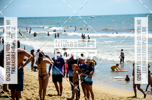 Buy your photos of the eventCircuito Triple Crown de Nata��o -  Etapa Barra Velha -  4k 2k 600m e 200m/Kids on Fotop