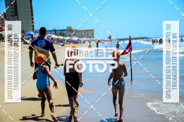 Buy your photos of the eventCircuito Triple Crown de Nata��o -  Etapa Barra Velha -  4k 2k 600m e 200m/Kids on Fotop