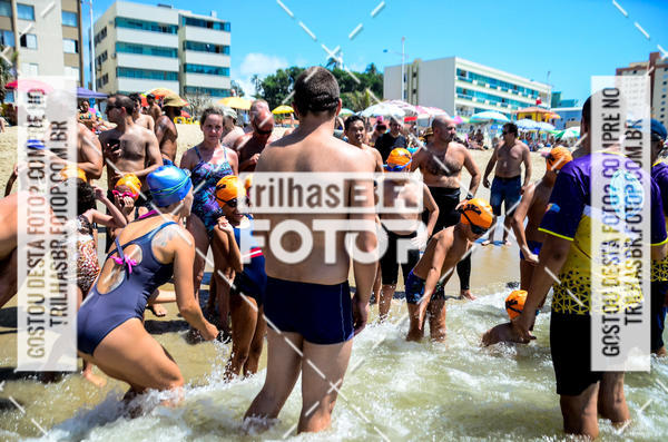 Buy your photos of the eventCircuito Triple Crown de Nata��o -  Etapa Barra Velha -  4k 2k 600m e 200m/Kids on Fotop