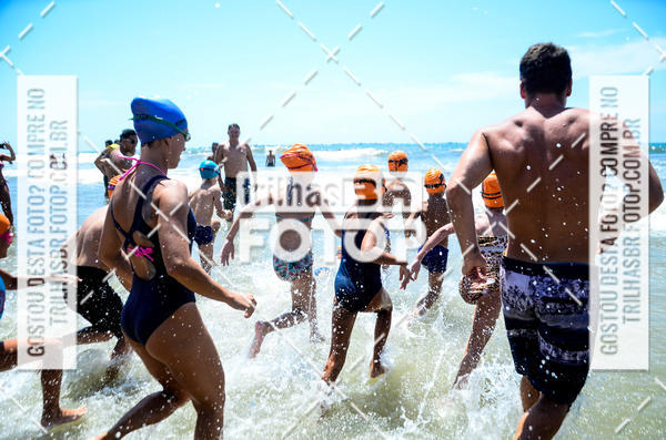 Buy your photos of the eventCircuito Triple Crown de Nata��o -  Etapa Barra Velha -  4k 2k 600m e 200m/Kids on Fotop