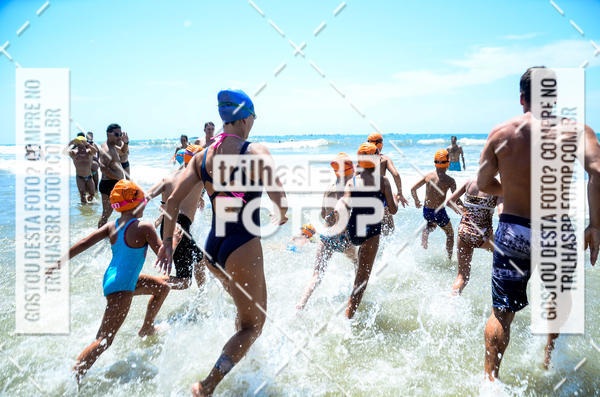 Buy your photos of the eventCircuito Triple Crown de Nata��o -  Etapa Barra Velha -  4k 2k 600m e 200m/Kids on Fotop