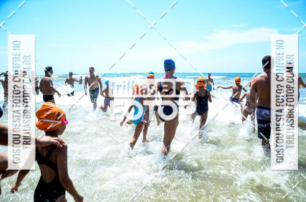 Buy your photos of the eventCircuito Triple Crown de Nata��o -  Etapa Barra Velha -  4k 2k 600m e 200m/Kids on Fotop