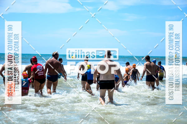 Buy your photos of the eventCircuito Triple Crown de Nata��o -  Etapa Barra Velha -  4k 2k 600m e 200m/Kids on Fotop