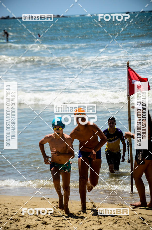 Buy your photos of the eventCircuito Triple Crown de Nata��o -  Etapa Barra Velha -  4k 2k 600m e 200m/Kids on Fotop