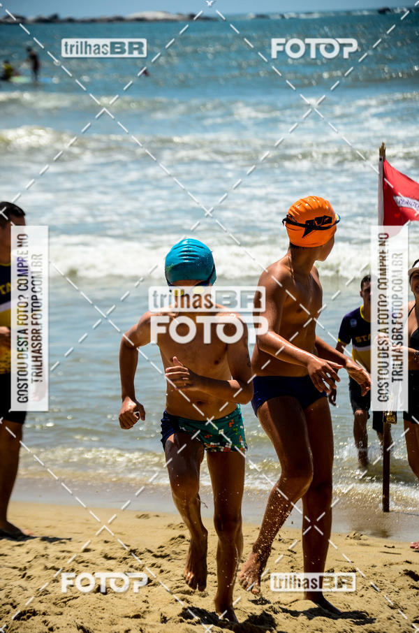 Buy your photos of the eventCircuito Triple Crown de Nata��o -  Etapa Barra Velha -  4k 2k 600m e 200m/Kids on Fotop