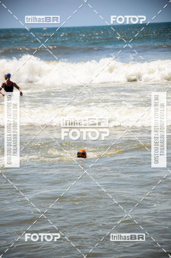Buy your photos of the eventCircuito Triple Crown de Nata��o -  Etapa Barra Velha -  4k 2k 600m e 200m/Kids on Fotop
