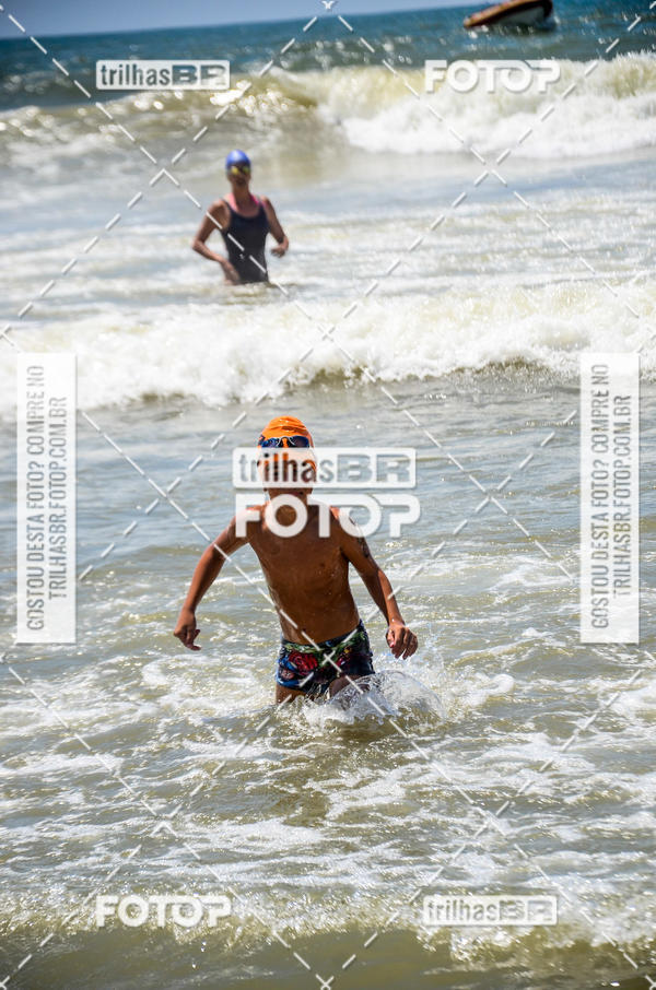Buy your photos of the eventCircuito Triple Crown de Nata��o -  Etapa Barra Velha -  4k 2k 600m e 200m/Kids on Fotop