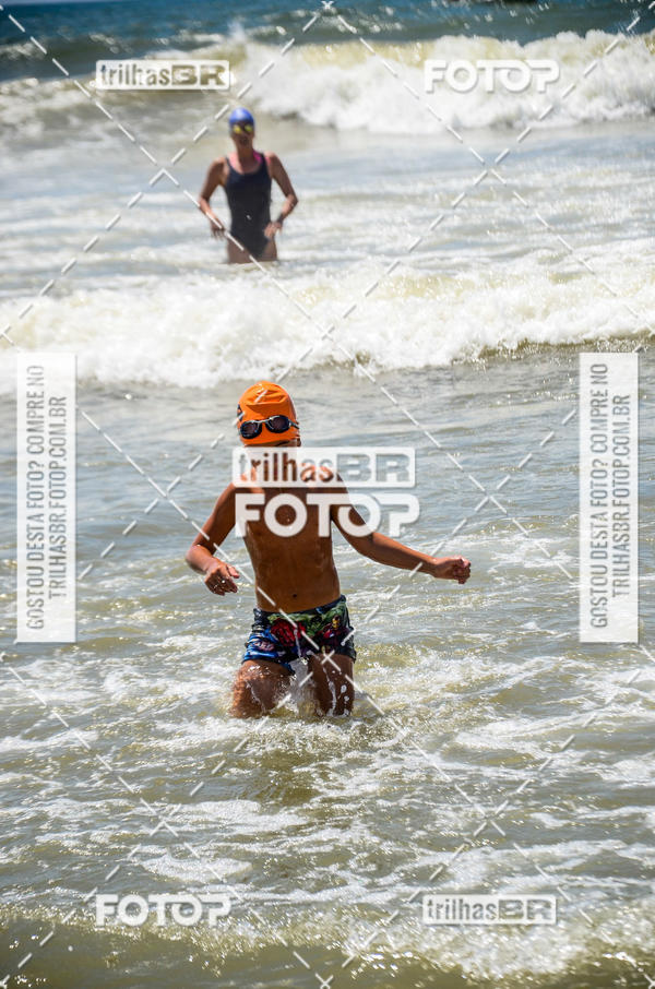 Buy your photos of the eventCircuito Triple Crown de Nata��o -  Etapa Barra Velha -  4k 2k 600m e 200m/Kids on Fotop