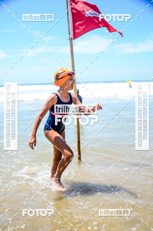 Buy your photos of the eventCircuito Triple Crown de Nata��o -  Etapa Barra Velha -  4k 2k 600m e 200m/Kids on Fotop