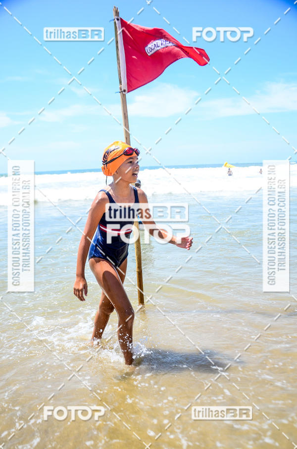 Buy your photos of the eventCircuito Triple Crown de Nata��o -  Etapa Barra Velha -  4k 2k 600m e 200m/Kids on Fotop