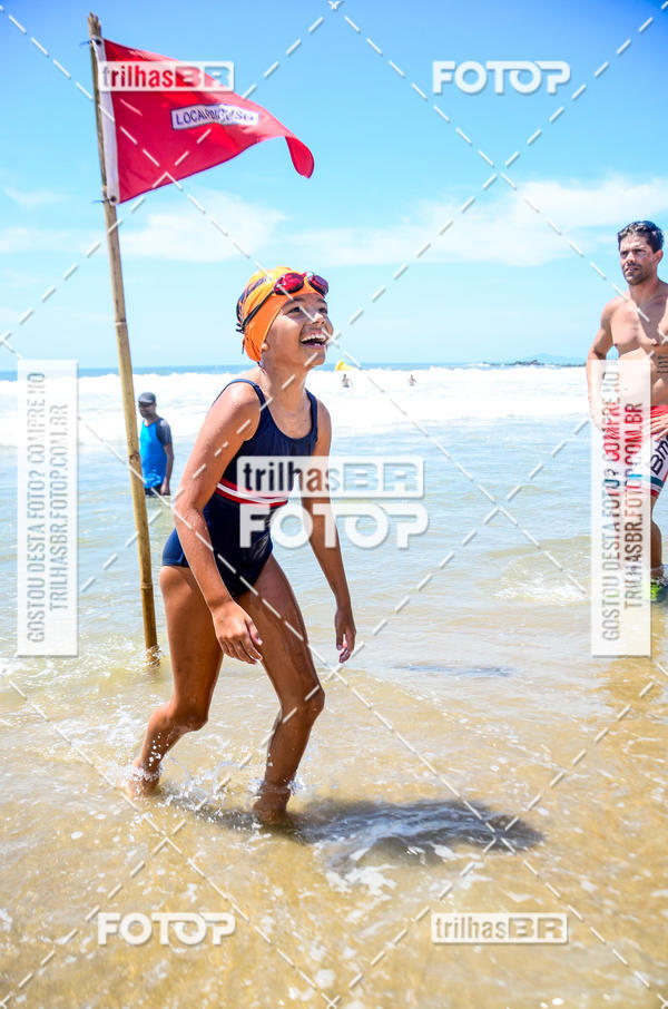 Buy your photos of the eventCircuito Triple Crown de Nata��o -  Etapa Barra Velha -  4k 2k 600m e 200m/Kids on Fotop