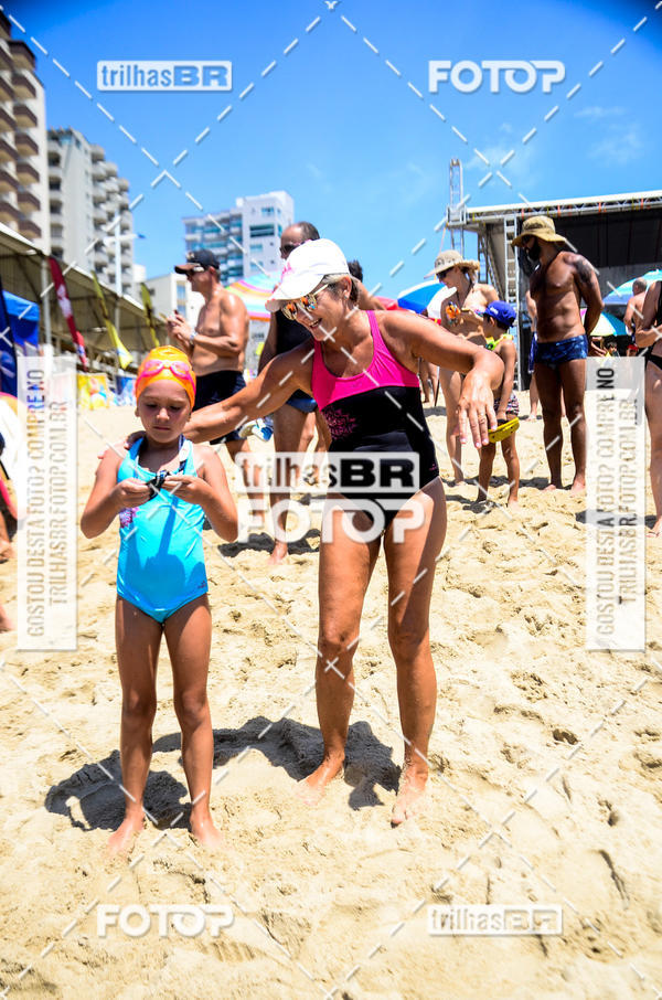 Buy your photos of the eventCircuito Triple Crown de Nata��o -  Etapa Barra Velha -  4k 2k 600m e 200m/Kids on Fotop