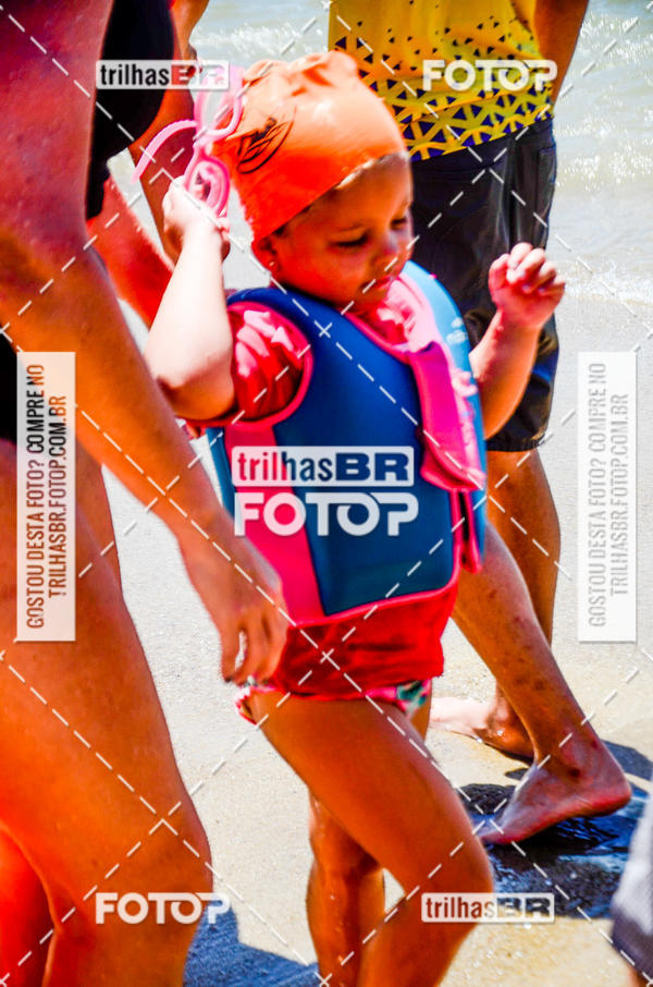 Buy your photos of the eventCircuito Triple Crown de Nata��o -  Etapa Barra Velha -  4k 2k 600m e 200m/Kids on Fotop