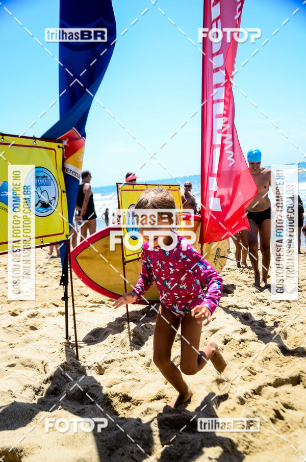 Buy your photos of the eventCircuito Triple Crown de Nata��o -  Etapa Barra Velha -  4k 2k 600m e 200m/Kids on Fotop