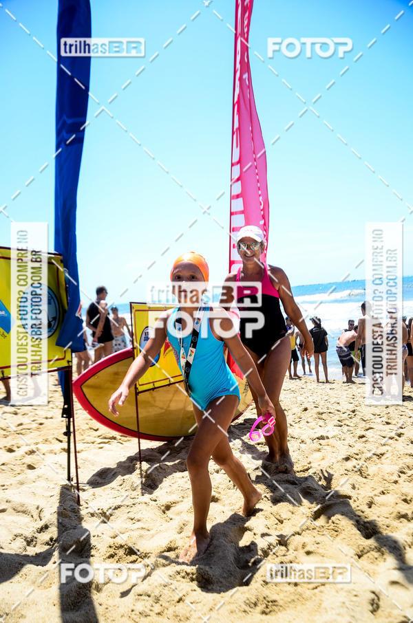 Buy your photos of the eventCircuito Triple Crown de Nata��o -  Etapa Barra Velha -  4k 2k 600m e 200m/Kids on Fotop