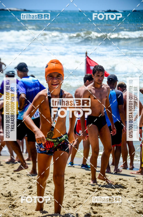 Buy your photos of the eventCircuito Triple Crown de Nata��o -  Etapa Barra Velha -  4k 2k 600m e 200m/Kids on Fotop