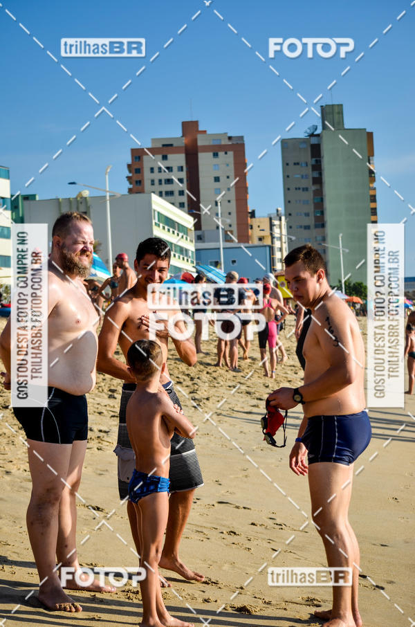 Buy your photos of the eventCircuito Triple Crown de Nata��o -  Etapa Barra Velha -  4k 2k 600m e 200m/Kids on Fotop