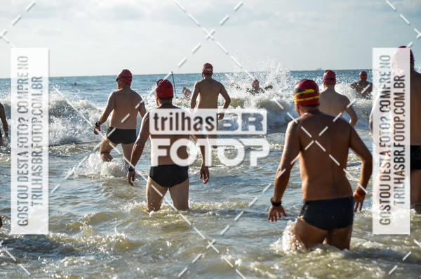 Buy your photos of the eventCircuito Triple Crown de Nata��o -  Etapa Barra Velha -  4k 2k 600m e 200m/Kids on Fotop