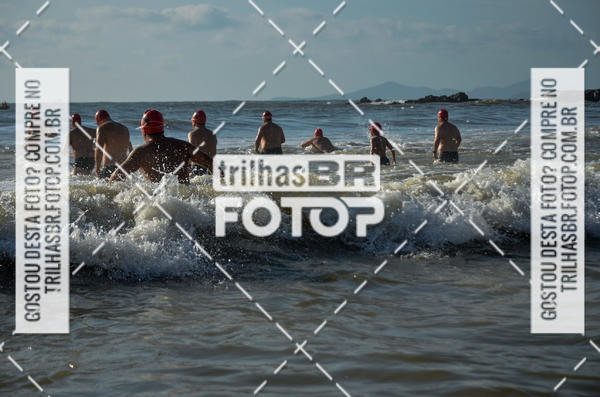 Buy your photos of the eventCircuito Triple Crown de Nata��o -  Etapa Barra Velha -  4k 2k 600m e 200m/Kids on Fotop