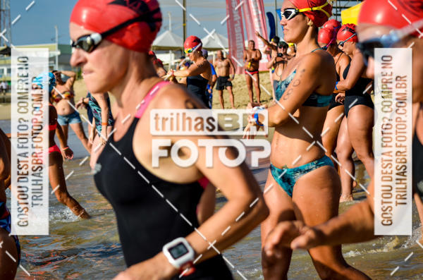 Buy your photos of the eventCircuito Triple Crown de Nata��o -  Etapa Barra Velha -  4k 2k 600m e 200m/Kids on Fotop