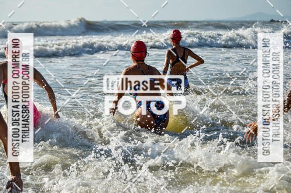 Buy your photos of the eventCircuito Triple Crown de Nata��o -  Etapa Barra Velha -  4k 2k 600m e 200m/Kids on Fotop