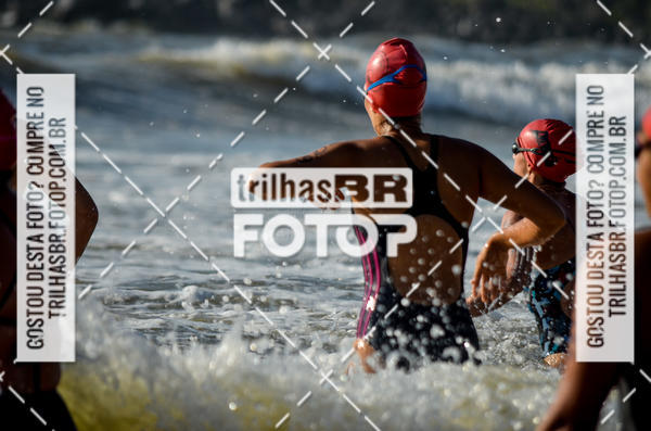 Buy your photos of the eventCircuito Triple Crown de Nata��o -  Etapa Barra Velha -  4k 2k 600m e 200m/Kids on Fotop